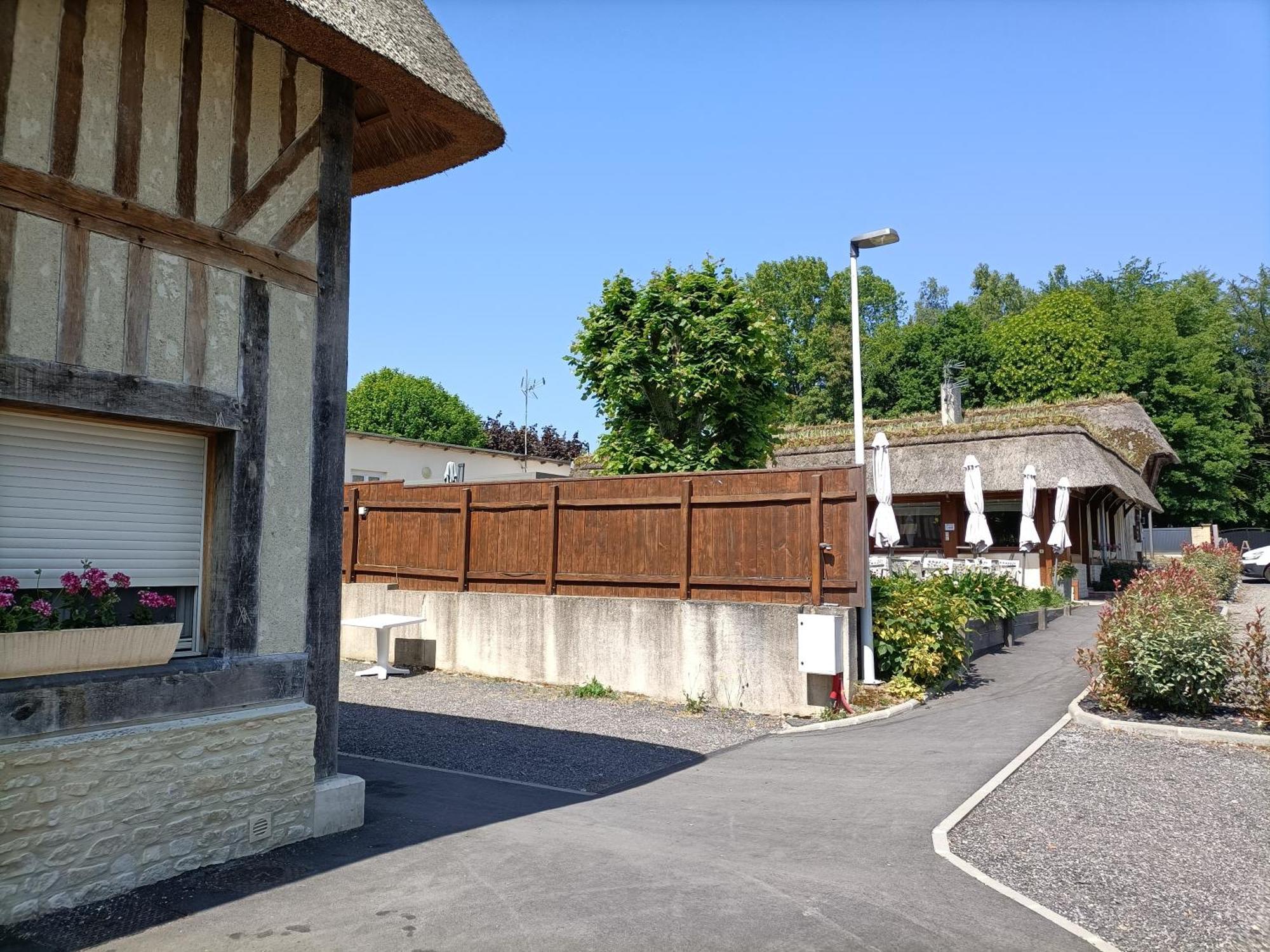 Auberge Du Vieux Tour Le Manoir Canapville  외부 사진