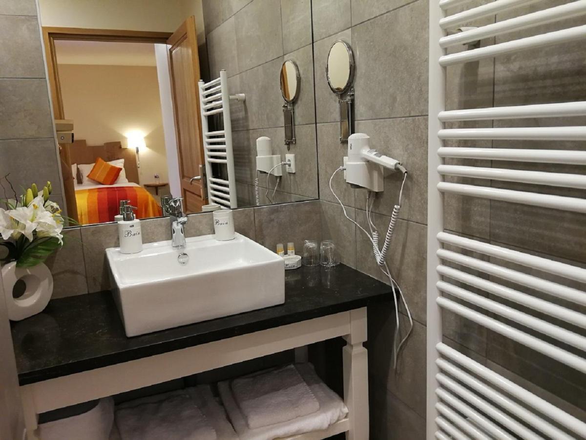 Auberge Du Vieux Tour Le Manoir Canapville  외부 사진